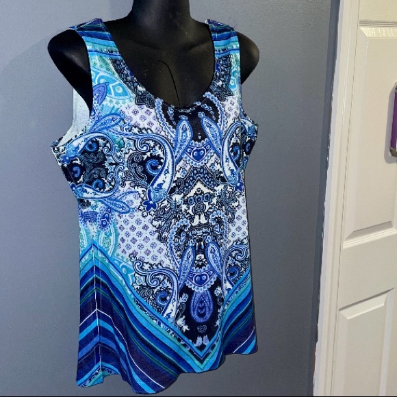Covington 2 piece set. Blue and white Tank Top and sheer matching top - Picture 7 of 13
